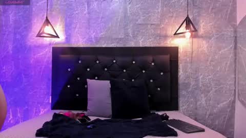 Snapshot of krystal_taylor23 chatting on October 6, 1:07 pm Kystal Taylor online show from October 6, 1:07 pm