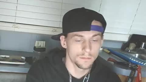 krytiar1992 online show from November 22, 8:35 am