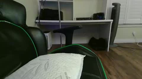 Kevin online show from November 4, 7:32 am