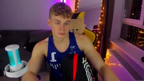 kurt_hanssen online show from October 25, 8:20 pm