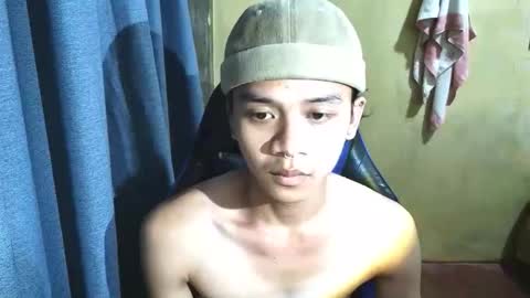 kurtxxx07 online show from March 2, 7:48 am