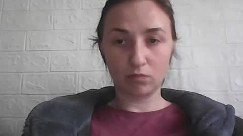 kusia032132 online show from December 15, 8:10 am