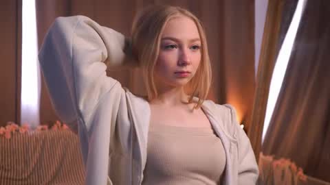 Lei online show from April 11, 8:07 am