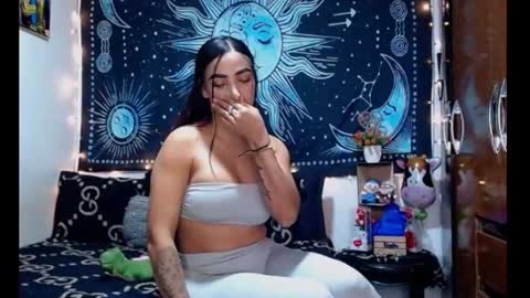 kylie online show from June 17, 11:10 pm
