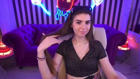 Nicole online show from July 25, 7:17 am
