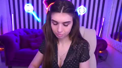 Nicole online show from July 11, 7:56 am