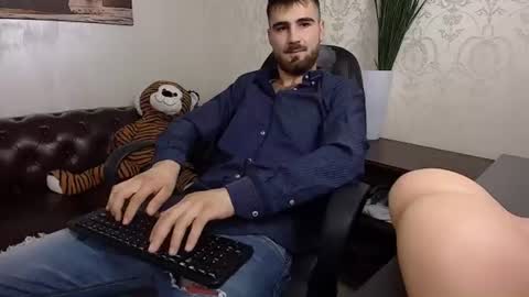 KyloEast online show from July 29, 4:34 am
