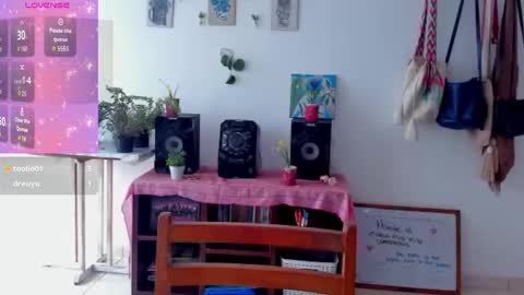 kyomi online show from November 11, 2:30 pm