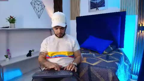 Kyro Blaze online show from June 12, 11:09 am