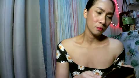 kyutshyne online show from February 17, 3:25 am