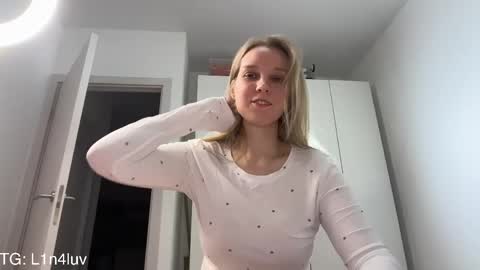 lina online show from April 3, 6:37 pm