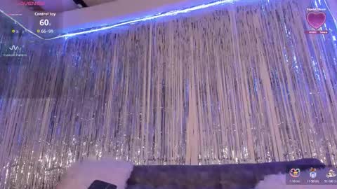 Victoria  online show from November 14, 11:01 am