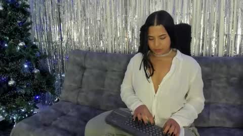 Victoria  online show from December 3, 2:34 am