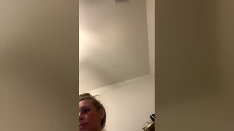 laceylayne96 online show from May 29, 1:47 am