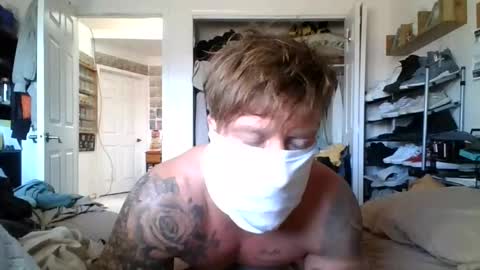 lacrioxcum18 online show from February 25, 4:10 pm