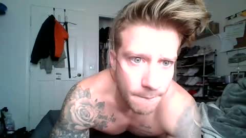 lacrioxcum18 online show from February 12, 4:22 pm