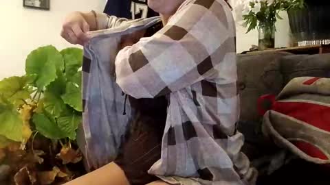 lacybell online show from November 17, 3:31 am