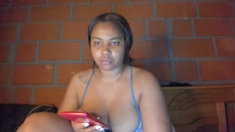 Akyra  online show from December 10, 5:28 am