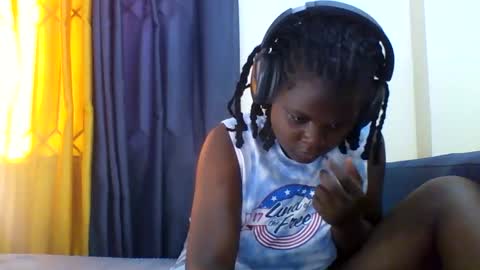 vida online show from March 2, 1:07 pm