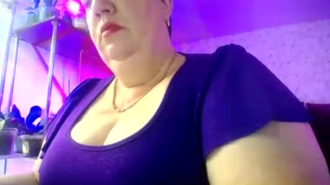 Lady Gloria online show from July 13, 9:13 am