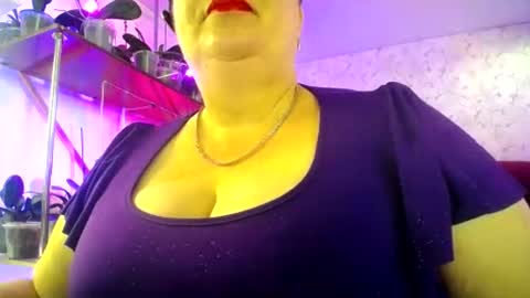 Lady Gloria online show from June 28, 6:42 am