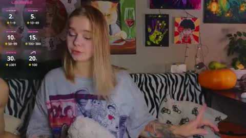 Snapshot of lady_lucky_love chatting on September 18, 6:12 pm KENDALL NATHANPVT IS OPEN online show from September 18, 6:12 pm