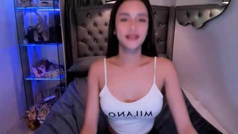 Snapshot of lady_moriseth chatting on September 20, 8:28 am lady_moriseth online show from September 20, 8:28 am