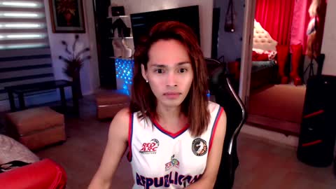 M MMY online show from January 17, 1:57 am