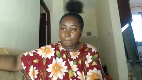 Maya online show from February 1, 2:58 pm