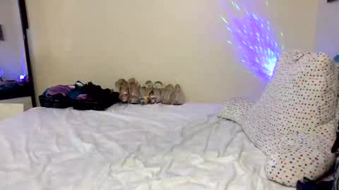 Snapshot of lady_voon_sin chatting on October 31, 9:21 am Lady Voon Sin online show from October 31, 9:21 am