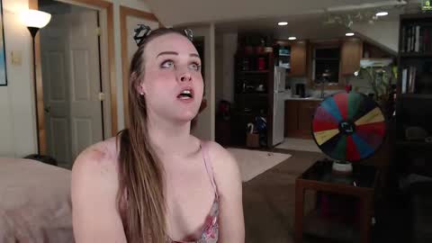 ladyboyhomemaker online show from February 19, 8:55 am