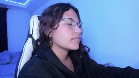  Lady  online show from January 19, 5:17 am