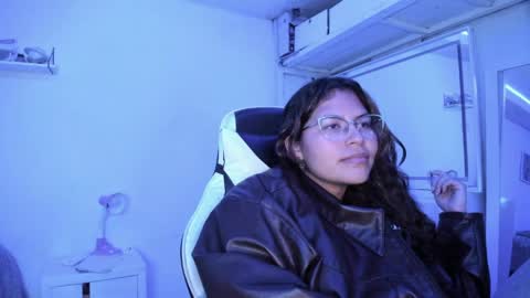  Lady  online show from April 11, 7:45 am