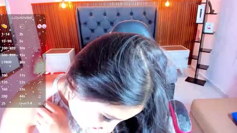 LADY  online show from January 6, 7:18 pm