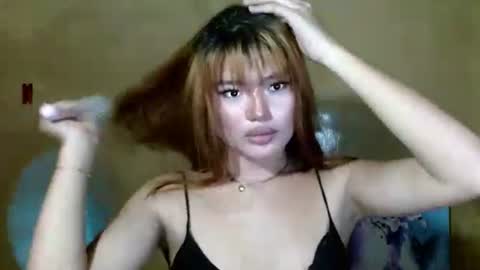 LILY online show from May 30, 2:32 am