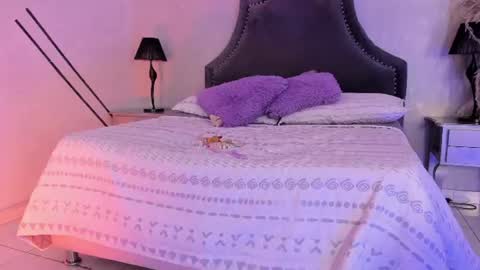 Lady  online show from July 23, 4:43 am