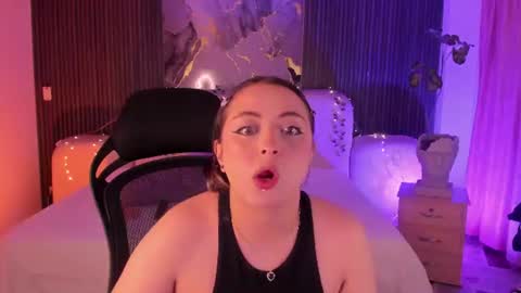 Lady  online show from June 18, 4:07 am