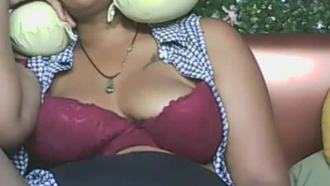 Snapshot of ladyxsnakes chatting on October 3, 9:06 am LadyXSnakes online show from October 3, 9:06 am