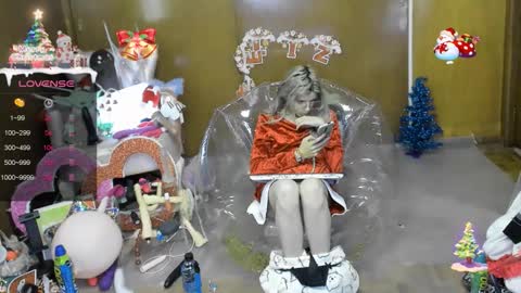 Skinnygirl online show from December 21, 11:22 pm