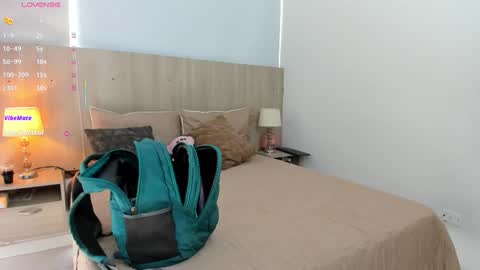 Laia Cruz online show from February 8, 7:28 pm