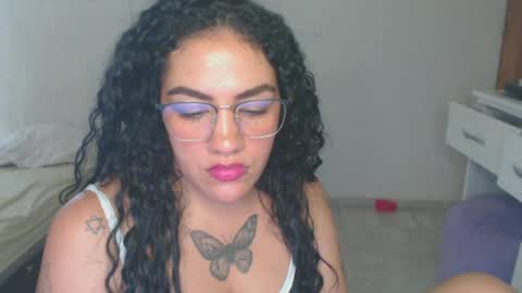 laila_silk online show from June 15, 8:01 pm