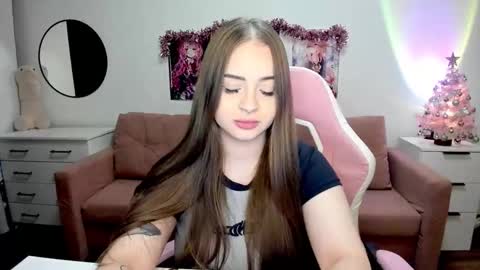 Kira online show from December 17, 7:20 pm