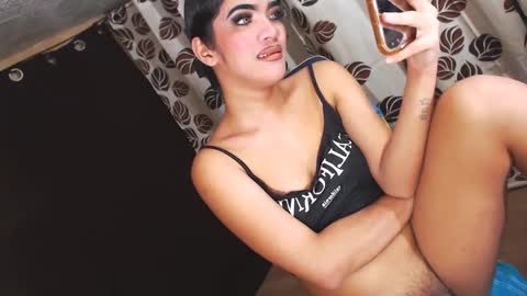 YoungMisstresslaira not into cheap online show from January 11, 9:15 am