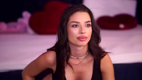 Lala online show from November 3, 7:59 pm