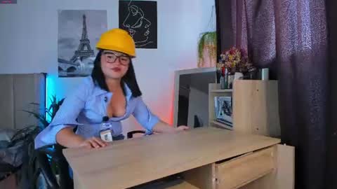  Lana  online show from June 10, 7:02 pm