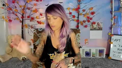 Lana Del Bae online show from September 16, 1:40 am