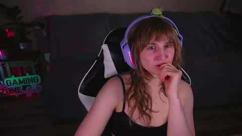 Kay online show from April 10, 8:02 pm