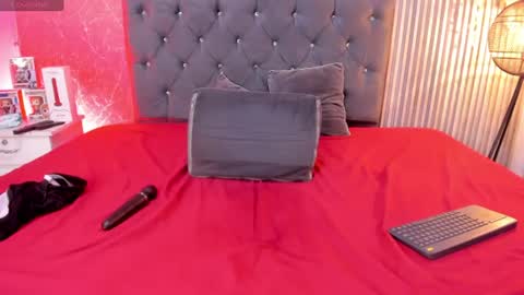 lana_gill online show from July 11, 8:34 pm