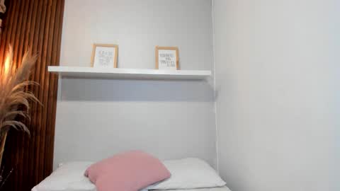 Lana     igauroraaaaaaaaa 1 online show from January 11, 4:18 am