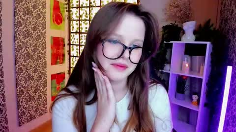 Lana online show from December 3, 9:43 am